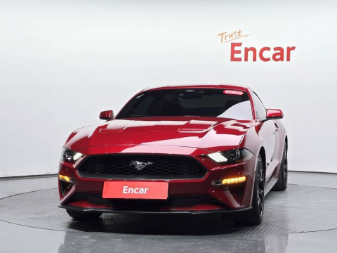 2023 Ford Mustang с пробегом 19 879 км