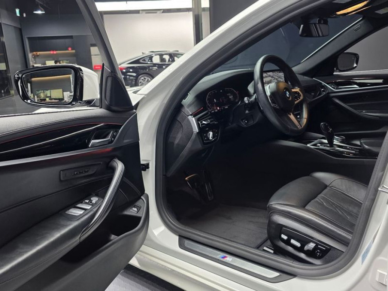 2020 BMW 5 серии с пробегом 105 780 км