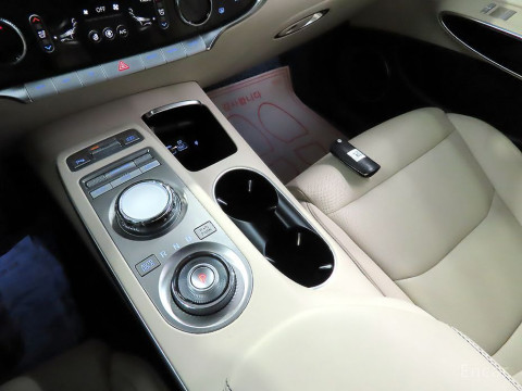 2021 Genesis GV70 с пробегом 48 232 км