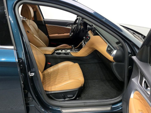 2022 Genesis G70 с пробегом 74 521 км