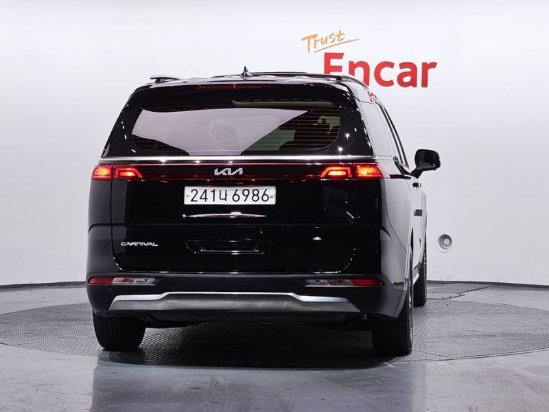 2022 Kia Carnival с пробегом 60 164 км