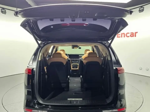 2022 Kia Carnival с пробегом 75 724 км