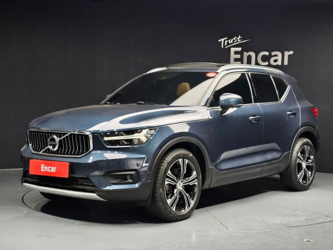 2021 Volvo XC40 с пробегом 10 574 км