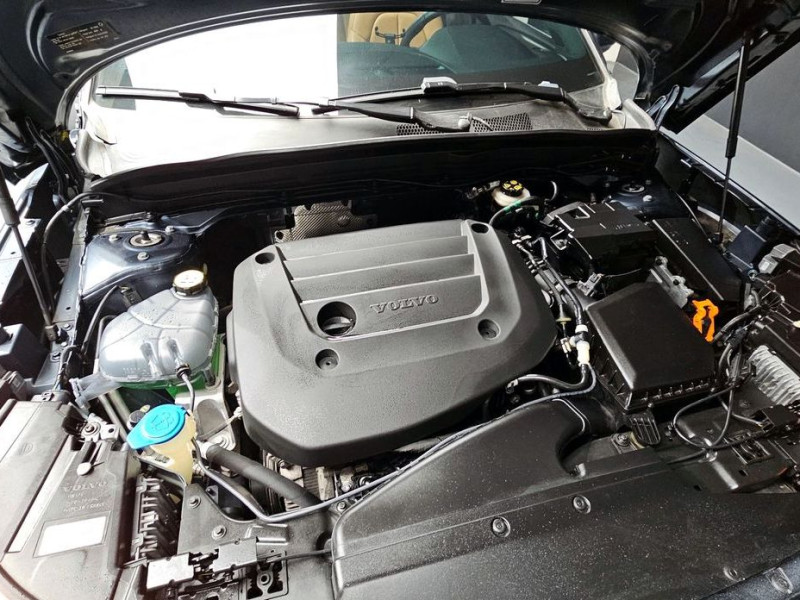 2021 Volvo XC40 с пробегом 10 574 км