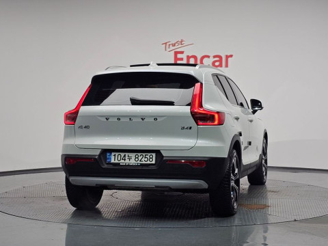 2020 Volvo XC40 с пробегом 64 891 км
