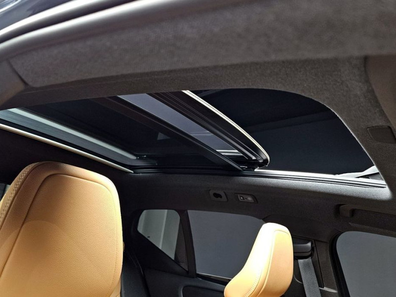 2021 Volvo XC40 с пробегом 10 574 км