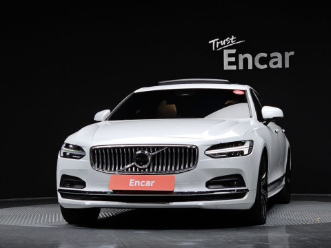 2022 Volvo S90 с пробегом 63 622 км