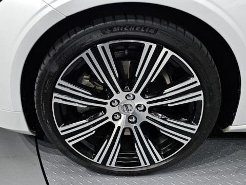 2022 Volvo S90 с пробегом 63 622 км