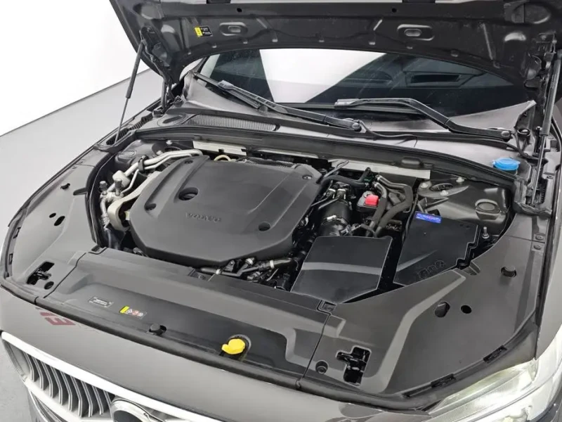 2022 Volvo S90 с пробегом 41 806 км