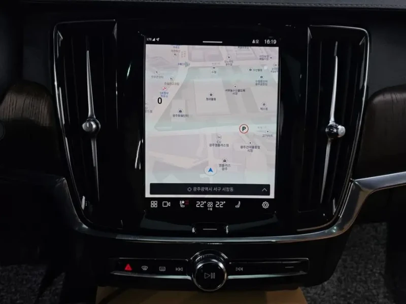 2022 Volvo S90 с пробегом 41 806 км