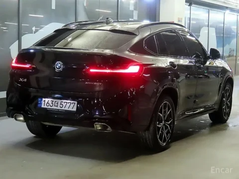 2023 BMW X4 с пробегом 30 829 км