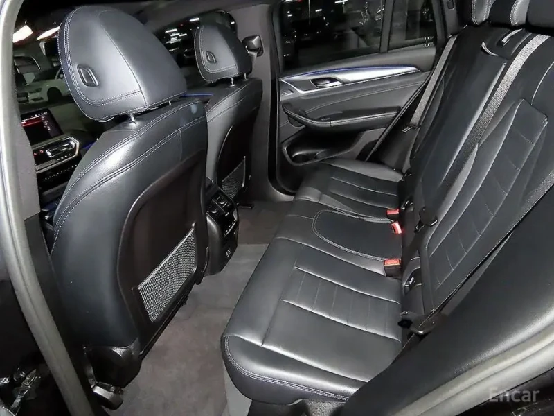 2023 BMW X4 с пробегом 30 829 км