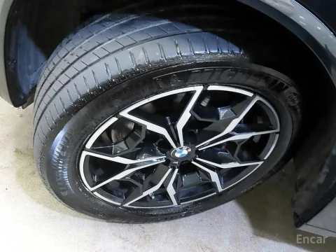 2023 BMW X4 с пробегом 30 829 км