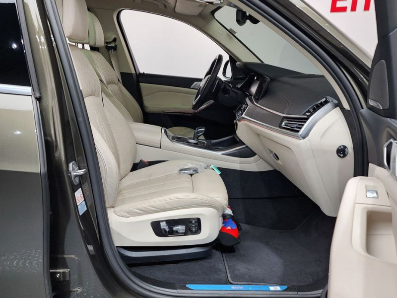 2022 BMW X7 с пробегом 45 202 км