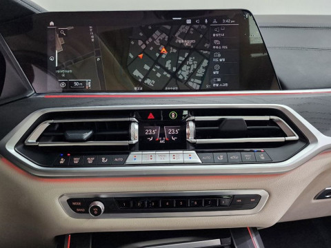 2022 BMW X7 с пробегом 45 202 км