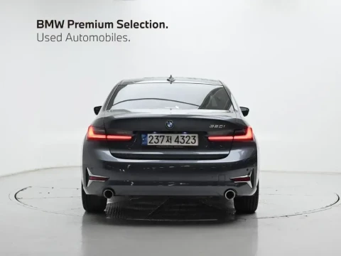 2021 BMW 3 серии с пробегом 60 579 км