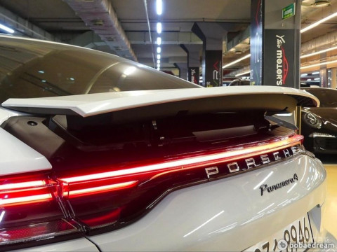 2022 Porsche Panamera с пробегом 42 000 км