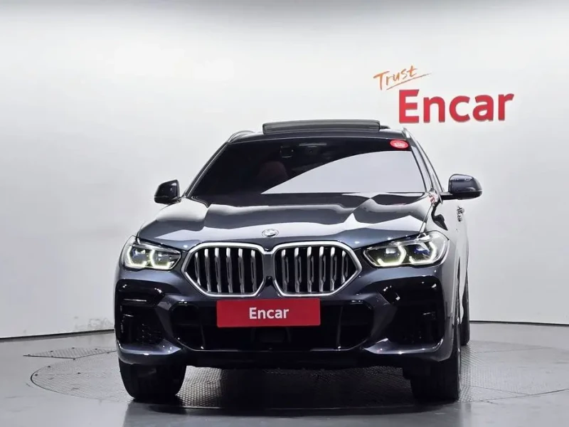 2022 BMW X6 с пробегом 35 886 км