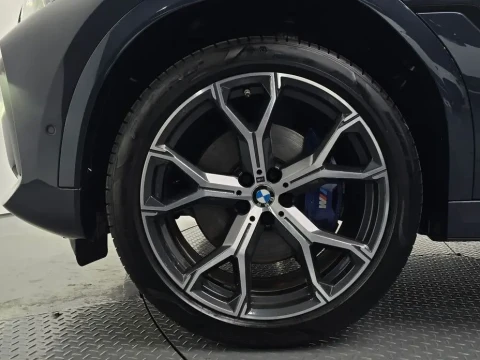 2022 BMW X6 с пробегом 35 886 км