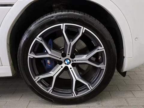 2022 BMW X6 с пробегом 129 012 км
