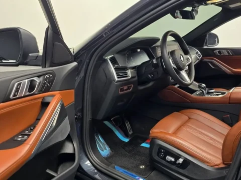 2022 BMW X6 с пробегом 35 886 км
