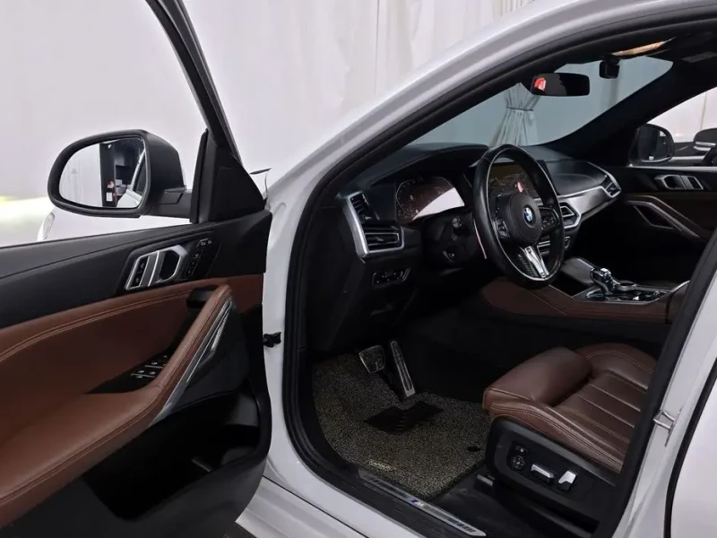 2022 BMW X6 с пробегом 129 012 км