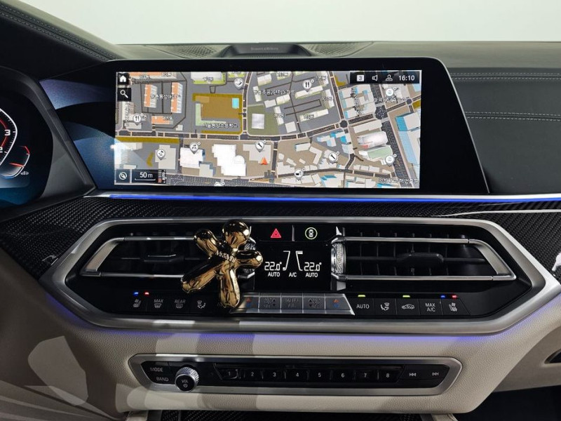 2022 BMW X6 с пробегом 28 003 км