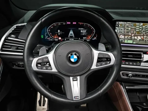 2022 BMW X6 с пробегом 33 463 км