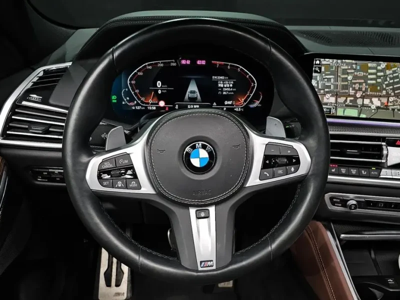 2022 BMW X6 с пробегом 33 463 км