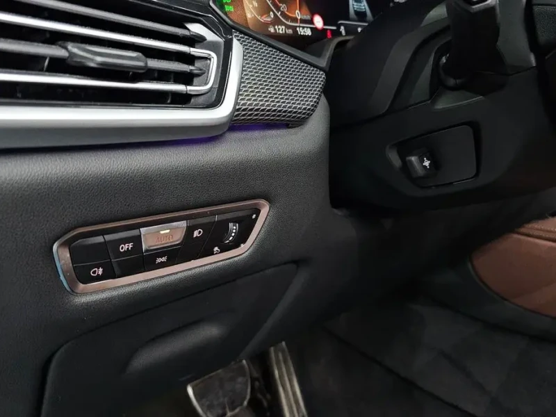 2022 BMW X6 с пробегом 33 463 км