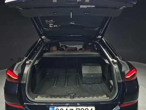 2022 BMW X6 с пробегом 33 463 км