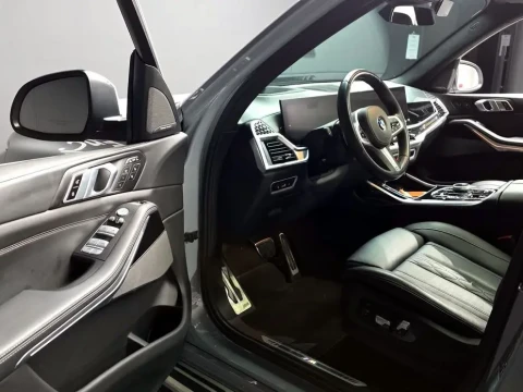 2024 BMW X7 с пробегом 18 583 км