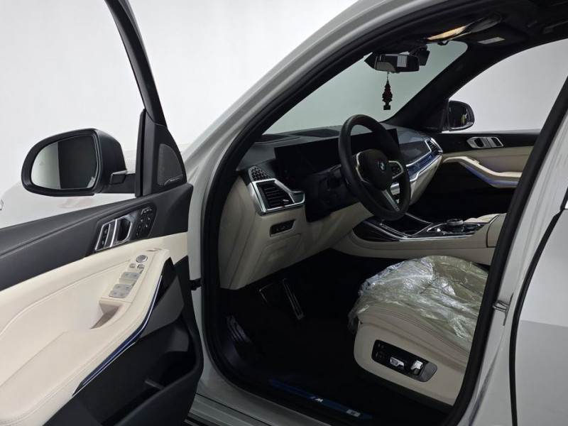 2024 BMW X7 с пробегом 7 651 км