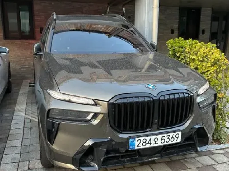 BMW X7