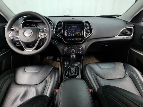 2022 Jeep Cherokee с пробегом 102 399 км