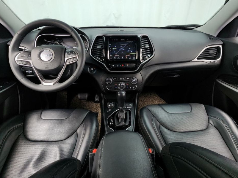 2022 Jeep Cherokee с пробегом 102 399 км