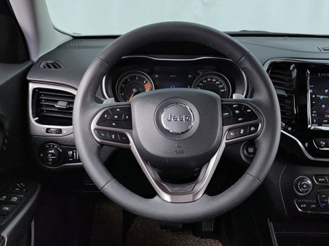 2022 Jeep Cherokee с пробегом 102 399 км