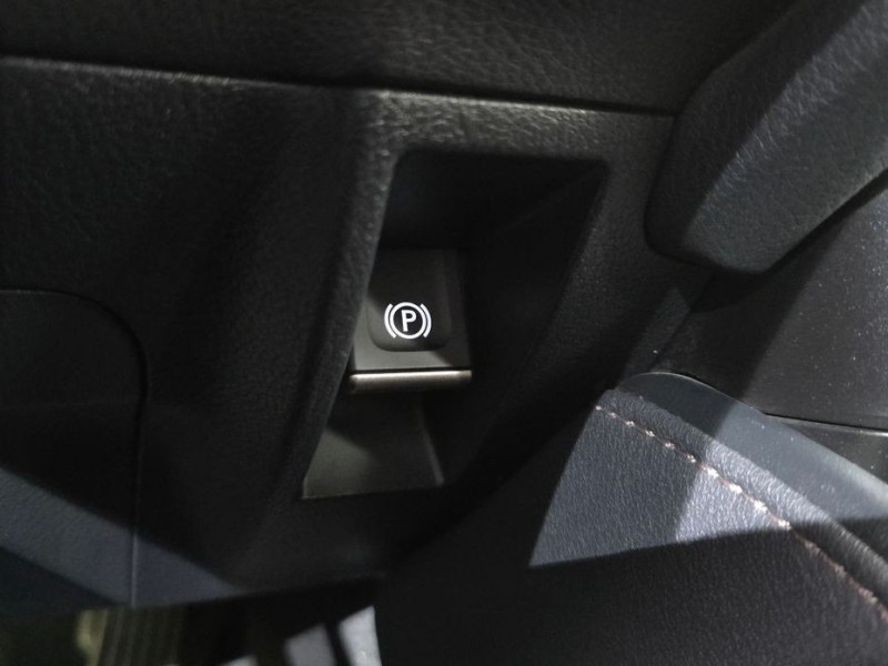 2022 Lexus ES с пробегом 57 289 км