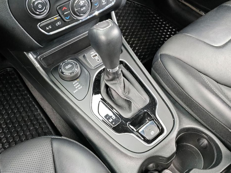 2022 Jeep Cherokee с пробегом 36 059 км