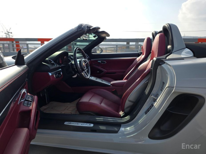 2022 Porsche 718 Spyder с пробегом 60 201 км