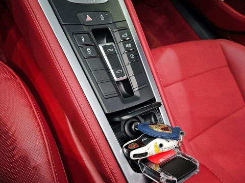 2023 Porsche 718 Spyder с пробегом 10 152 км