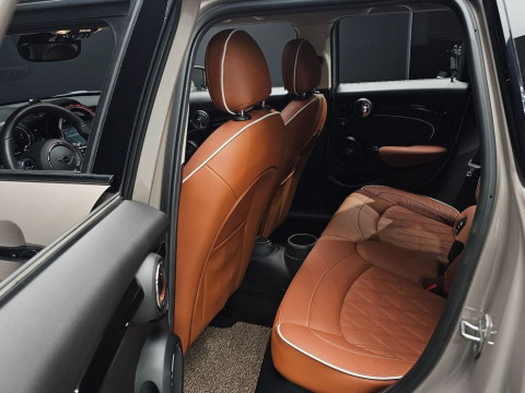 2023 Mini  с пробегом 9 902 км