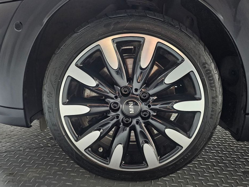 2022 Mini  с пробегом 27 121 км