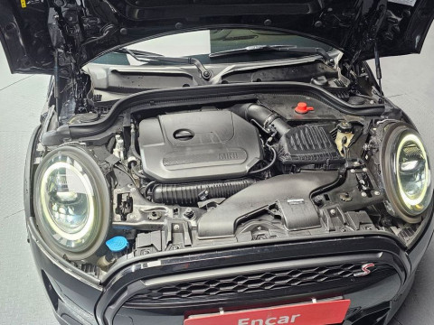 2022 Mini  с пробегом 27 121 км