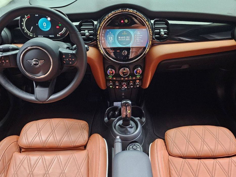 2022 Mini  с пробегом 27 121 км