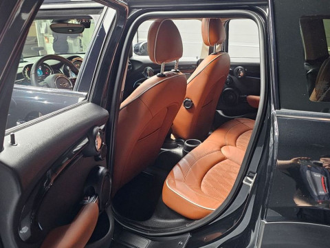 2022 Mini  с пробегом 27 121 км