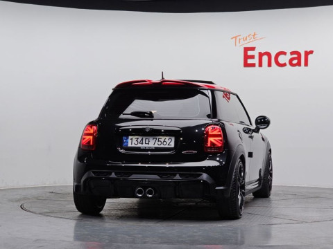 2023 Mini  с пробегом 19 795 км