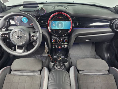 2023 Mini  с пробегом 19 795 км