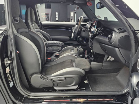 2023 Mini  с пробегом 19 795 км