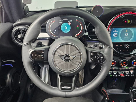 2023 Mini  с пробегом 19 795 км